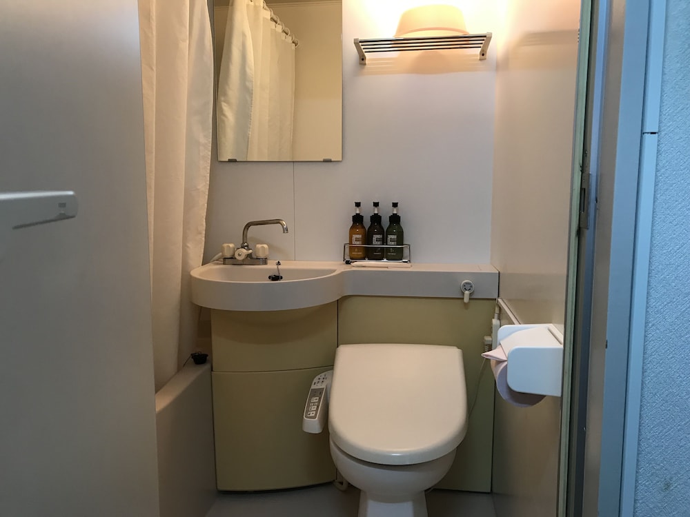 ツインルーム ダブルベッド バスルーム0 | ウィークリー ハーバービュー マンション - メイン ビルディング