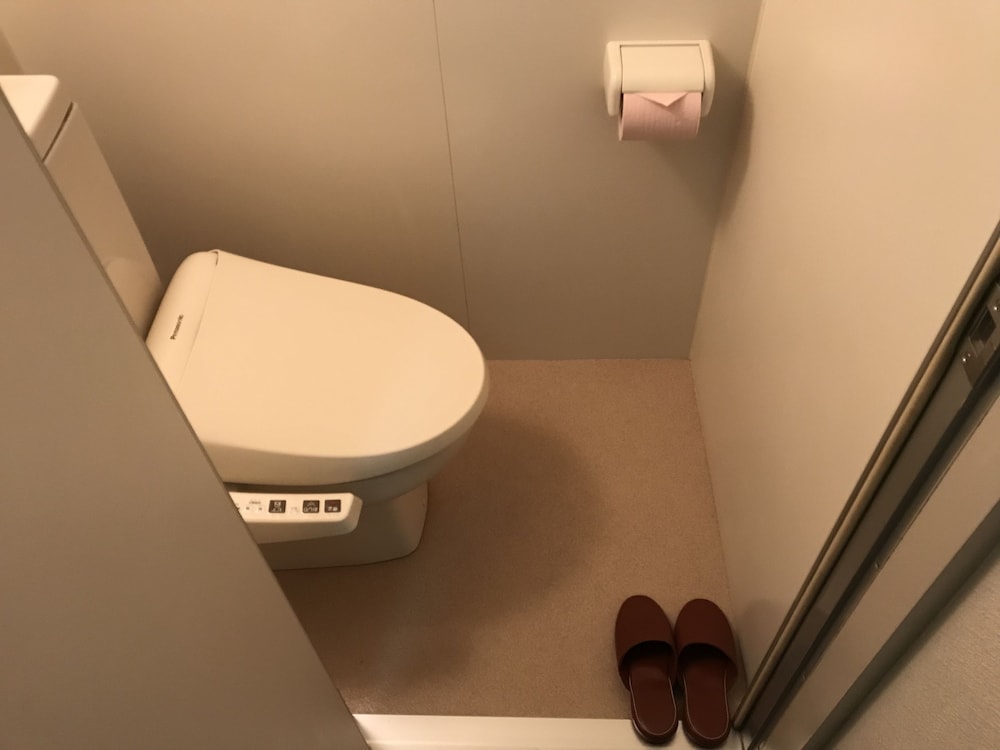 ファミリー ダブルルーム バスルーム0 | ウィークリー ハーバービュー マンション - メイン ビルディング