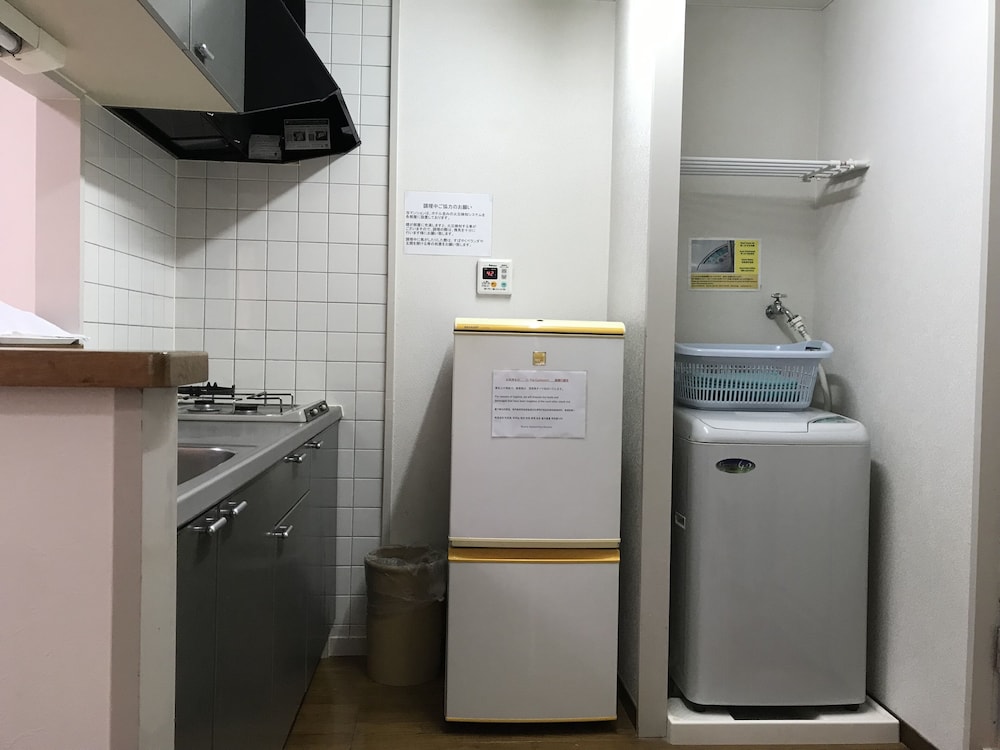 ツインルーム ダブルベッド ランドリー0 | ウィークリー ハーバービュー マンション - メイン ビルディング