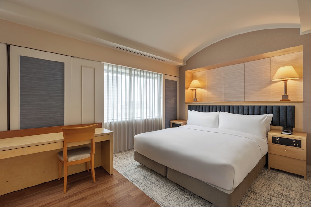 ジュニア スイート キングベッド 1 台 | ANAクラウンプラザホテル知立 by IHG