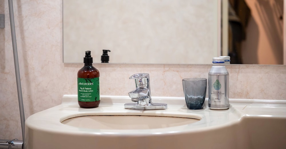 スタンダードダブル 禁煙 | ホテルクラウンパレス知立