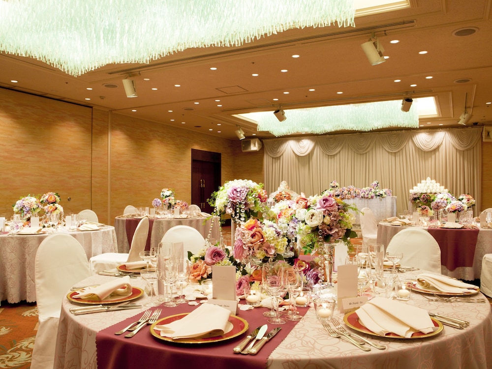 ボールルーム1 | ホテルクラウンパレス知立