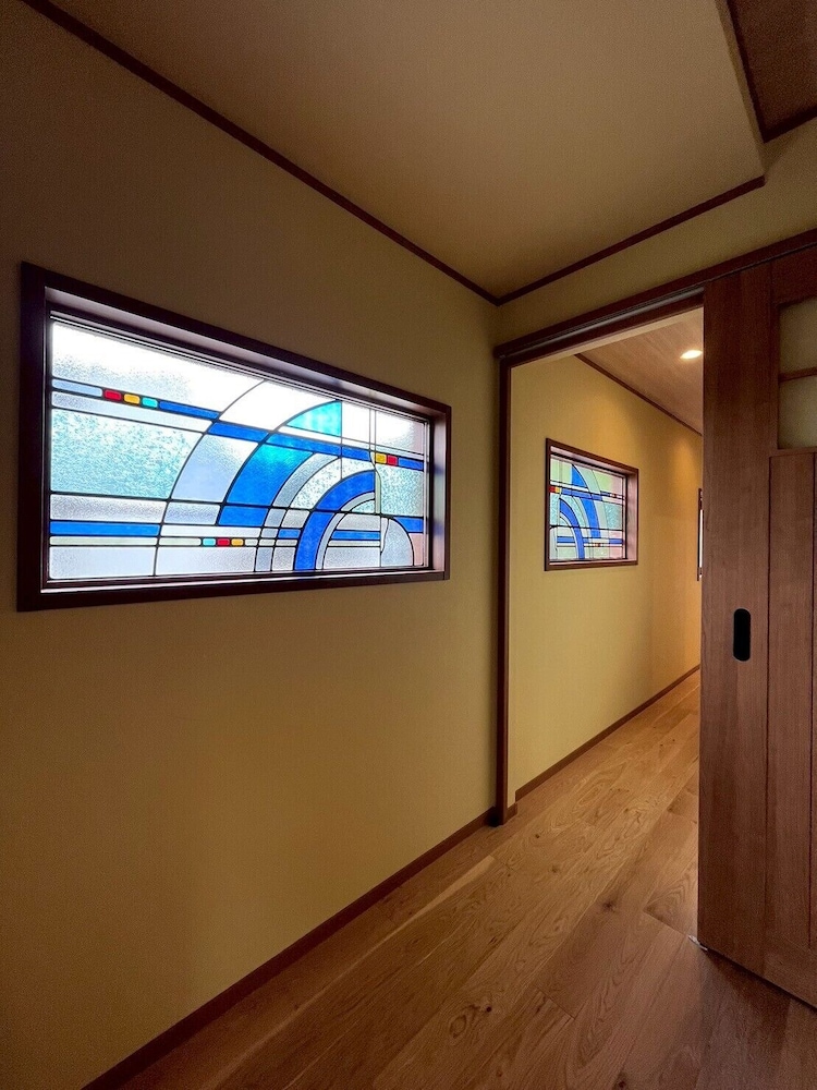 シャレ・アジュール シービュー 専用サウナ付き 禁煙 リビングルーム1 | マイロッジ直島　My Lodge Naoshima