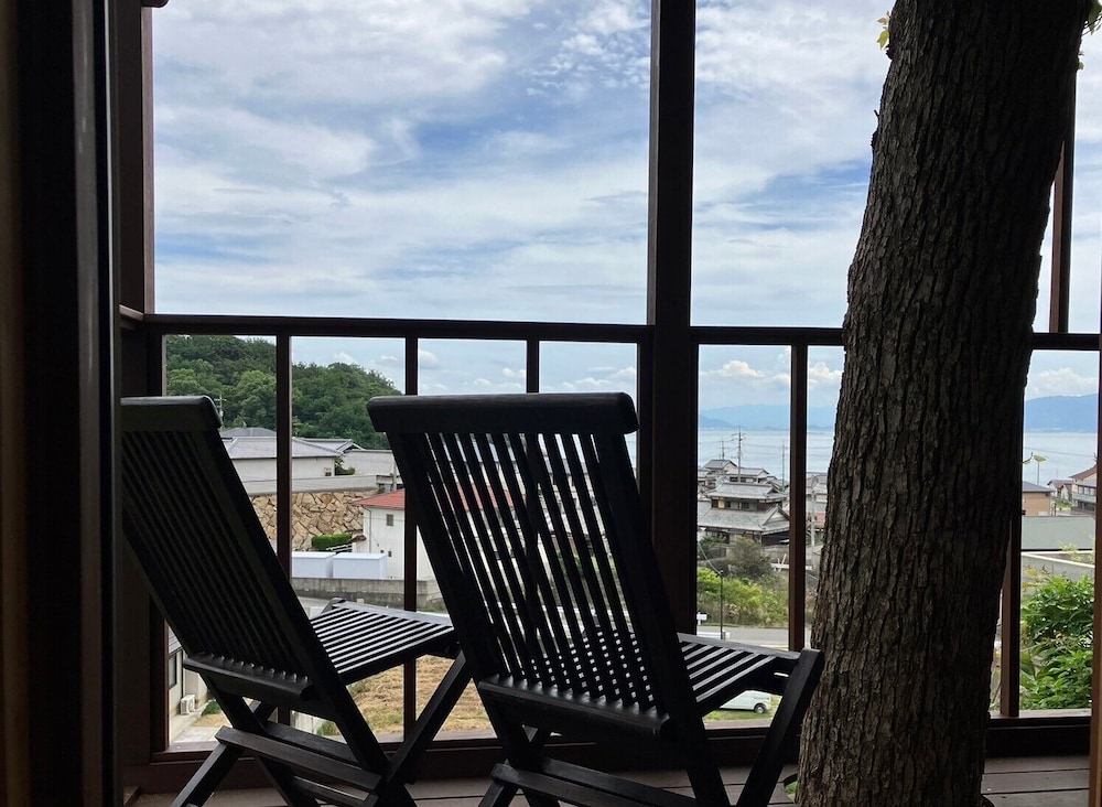 オークツリーハウス 専用サウナ付き 禁煙 テラス / パティオ0 | マイロッジ直島　My Lodge Naoshima