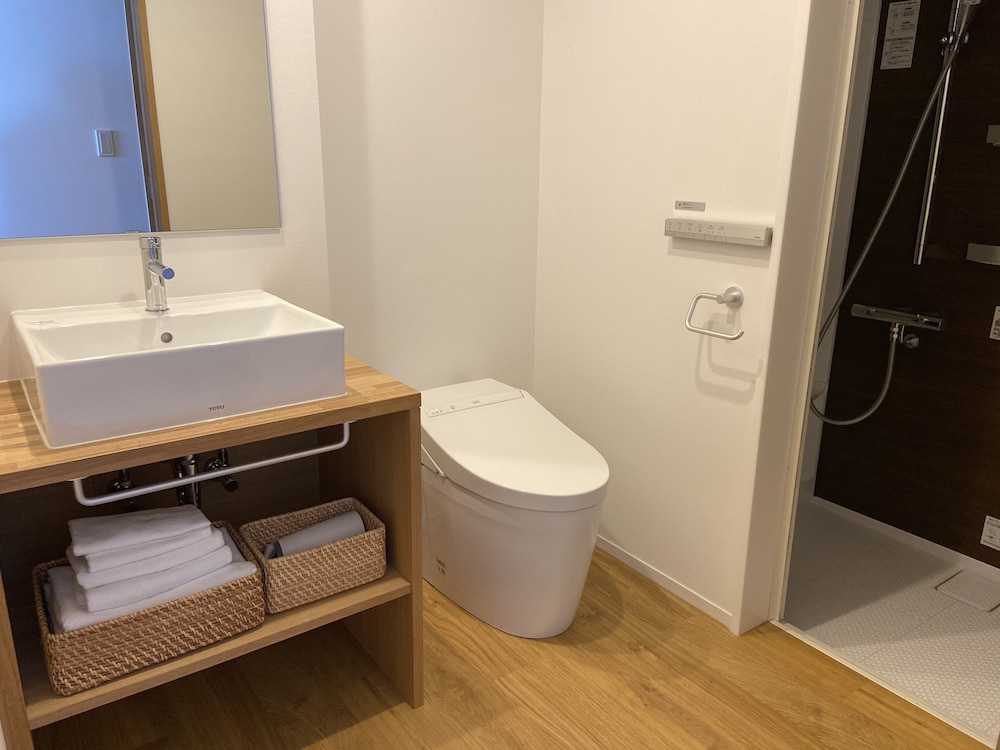 スタンダード ルーム シービュー Type A 禁煙 バスルーム0 | マイロッジ直島 My Lodge Naoshima