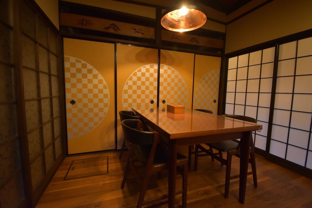 ヒルトップハウス シービュー 専用露天風呂 サウナ付き 禁煙 リビングルーム0 | マイロッジ直島　My Lodge Naoshima