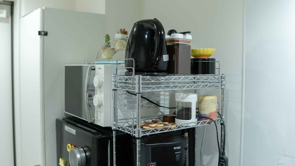 デザイナーズ アパートメント - ペット宿泊可（別途追加） 客室内のダイニングエリア1 | Poralis 101