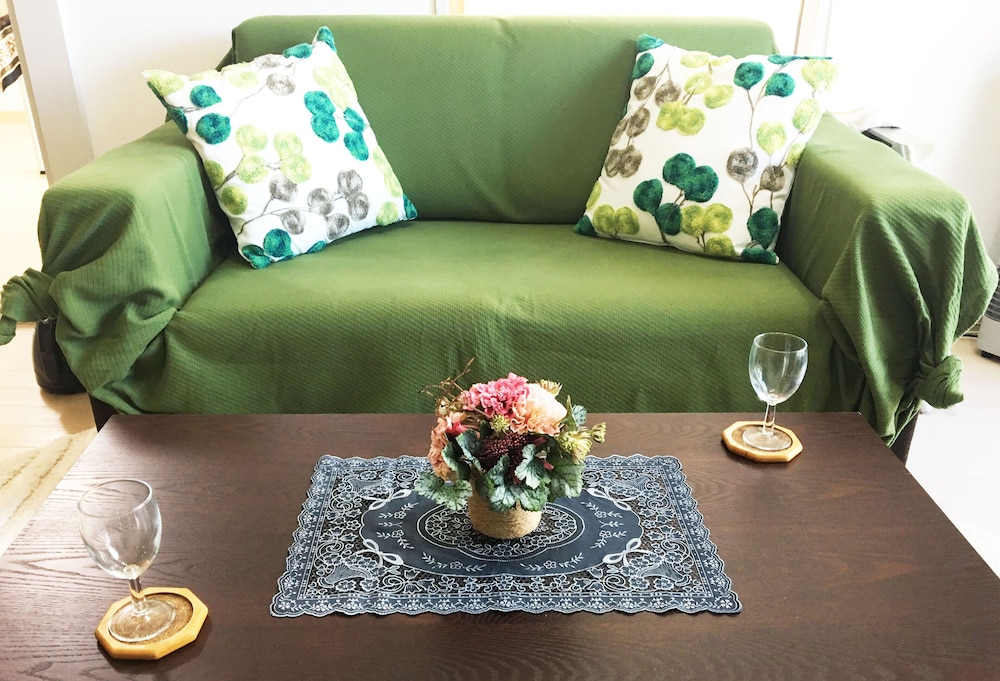 [新北海道スタイル推奨] アパートメント リビングルーム1 | 民泊札幌えんじゅ 中の島店 204 号室