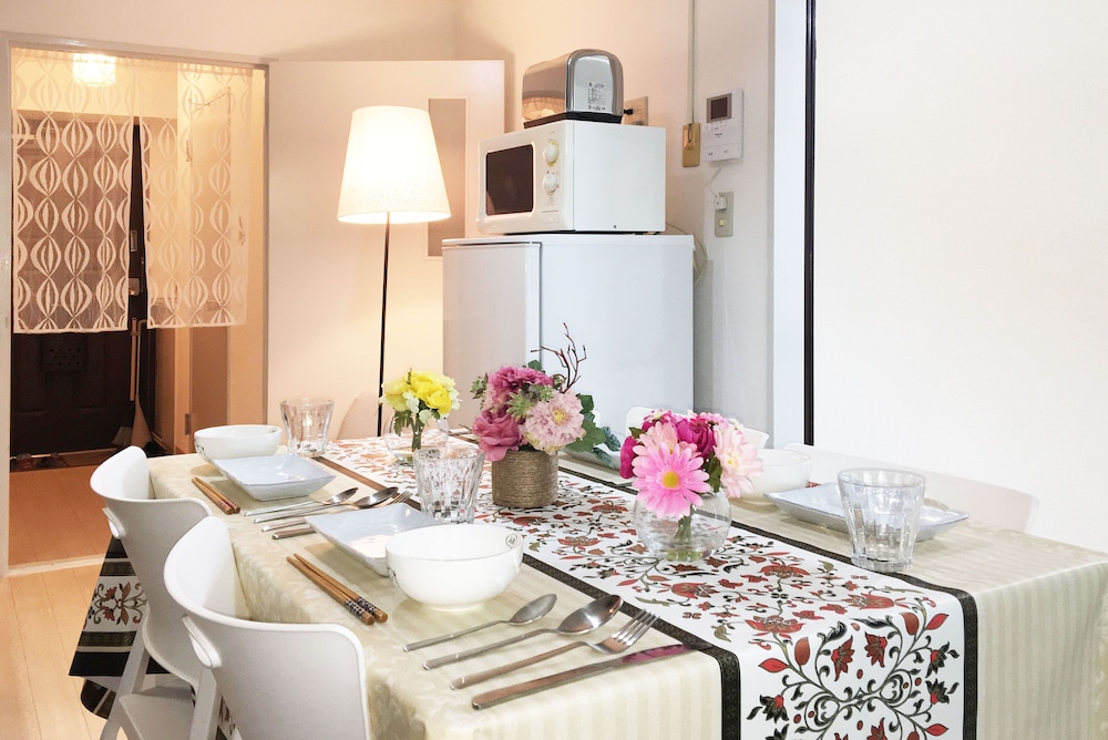 [新北海道スタイル推奨] アパートメント 客室内のダイニングエリア2 | 民泊札幌えんじゅ 中の島店 204 号室