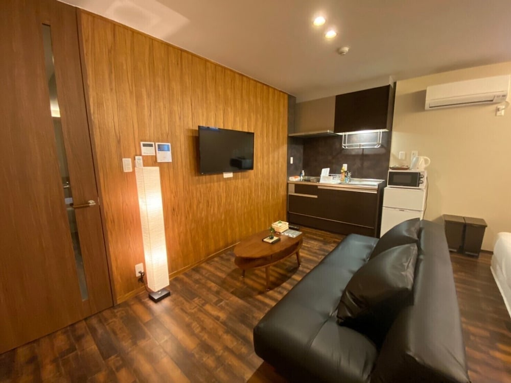 デラックス ファミリールーム (202)(ソファベッド用の寝具は部屋に常備していない為 事前にリクエストが必要) 客室2 | ホテルクラス広島 大州