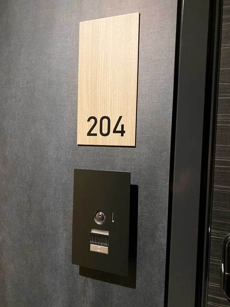 デラックス ファミリールーム (204)(ソファベッド用の寝具は部屋に常備していない為 事前にリクエストが必要) 客室3 | ホテルクラス広島 大州