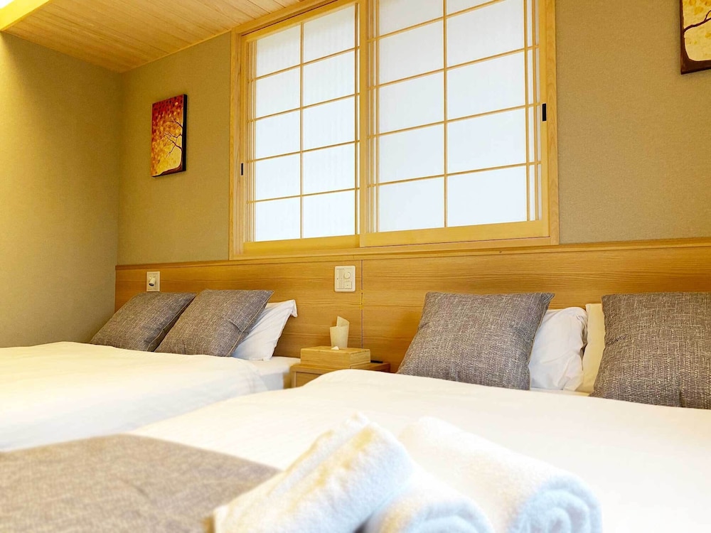 デラックス ファミリールーム (103)(ソファベッド用の寝具は部屋に常備していない為 事前にリクエストが必要) 客室3 | ホテルクラス広島 大州
