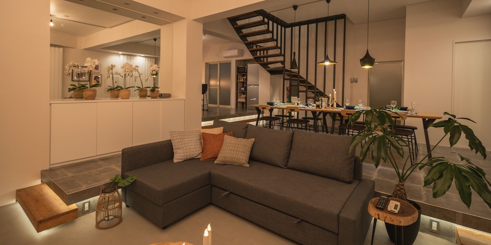 樋川 リビング エリア8 | INFINITY HOTEL -HIGAWA-