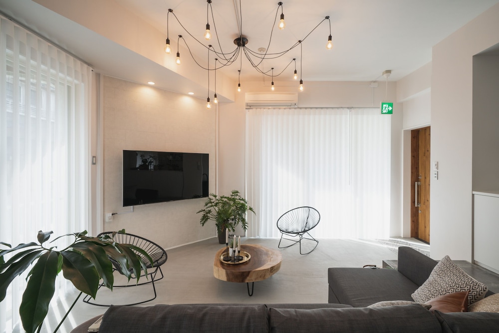 樋川 リビング エリア2 | INFINITY HOTEL -HIGAWA-