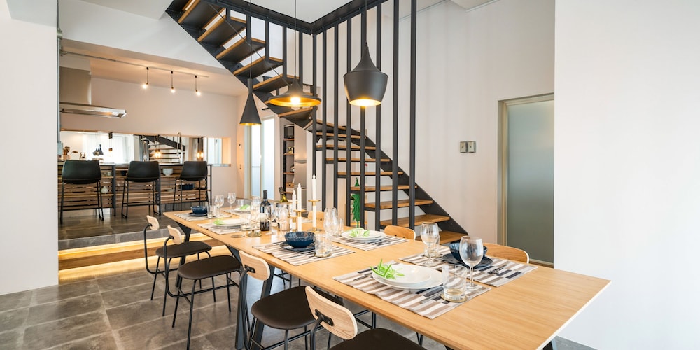 樋川 リビング エリア4 | INFINITY HOTEL -HIGAWA-