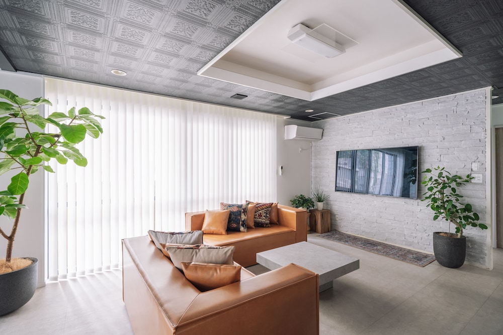 ジッチャク リビング エリア3 | INFINITY HOTEL -JICCHAKU-