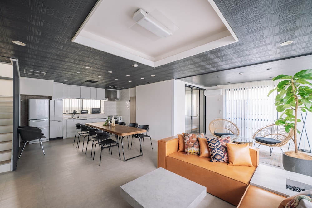 ジッチャク リビング エリア2 | INFINITY HOTEL -JICCHAKU-