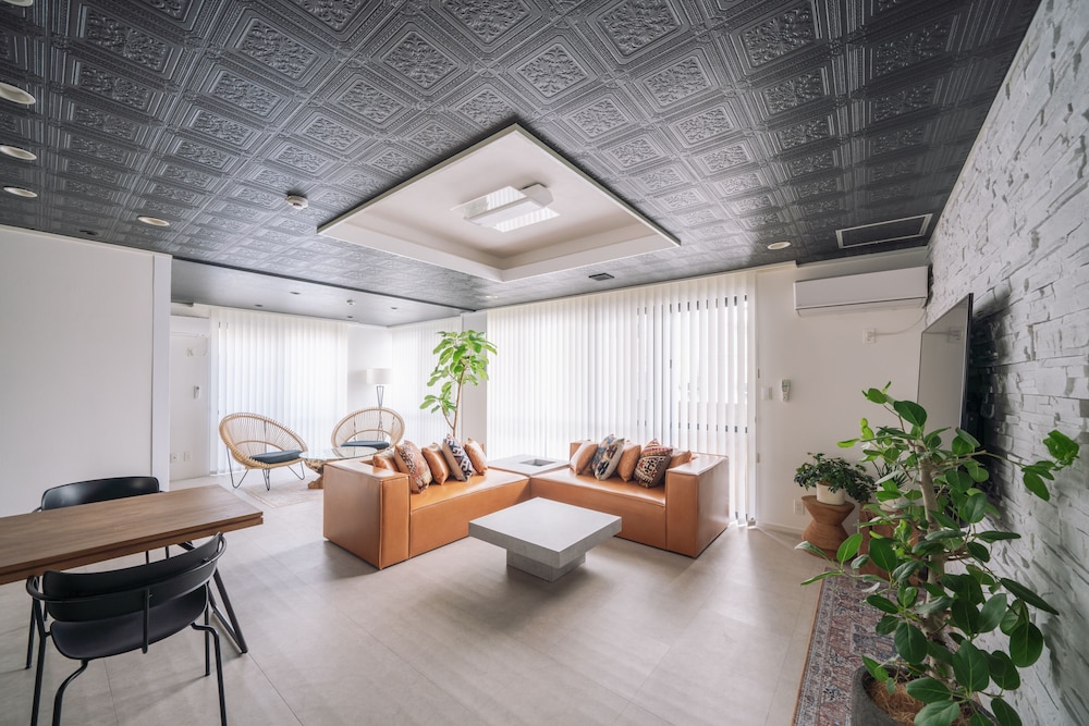 ジッチャク リビング エリア5 | INFINITY HOTEL -JICCHAKU-