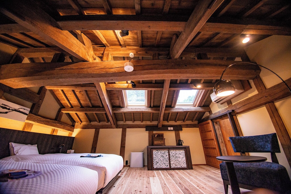 [OKI/MUNE/YUKIからお任せ] 2名定員 49-59平米 禁煙 客室3 | NIPPONIA HOTEL 大洲 城下町