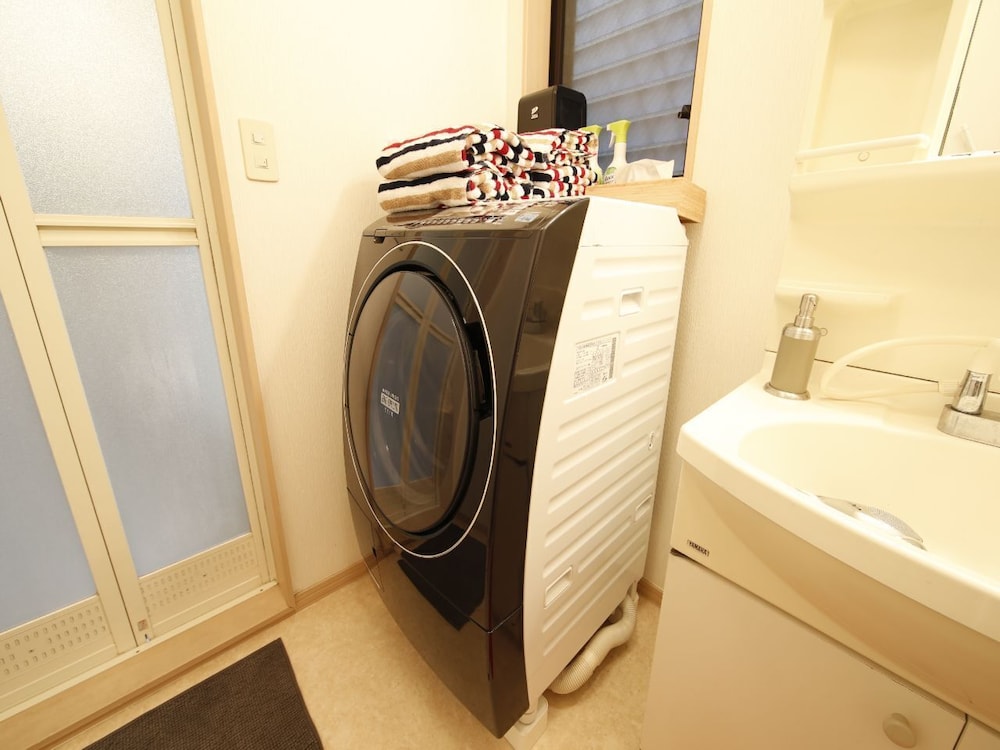 ランドリー ルーム1 | 渋谷戸建 8mins walk Shibuya sta,6beds private house ランドリー ルーム1 | 渋谷戸建 8mins walk Shibuya sta,6beds private house