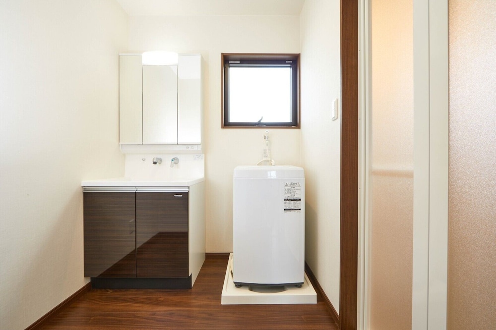 2ベッドルーム バスルームの設備0 | E-horizon Resort コンドミニアム名護 E
