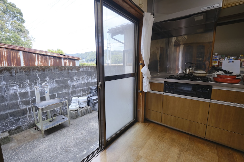 一棟貸し 専用キッチン7 | Vacation rentals -sui-