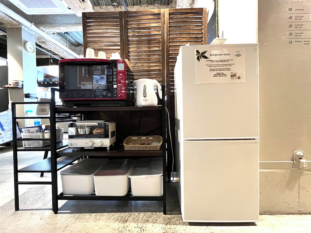 共用キッチン設備1 | Glamping Tokyo Asakusa