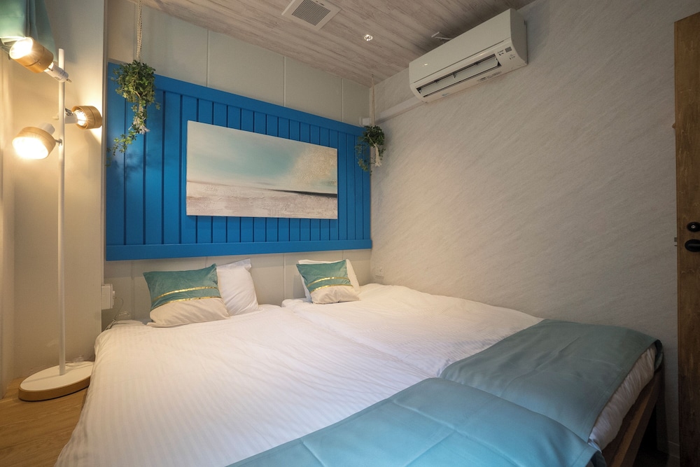 エコノミー ツインルーム 共用バスルーム 客室6 | Glamping Tokyo Asakusa