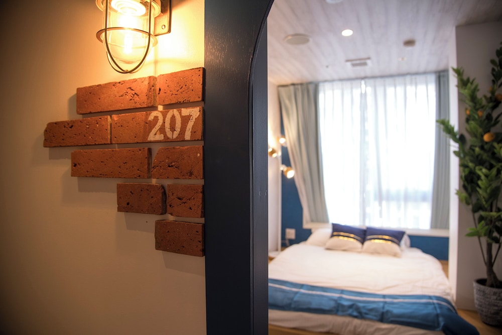 スタンダード ダブルルーム 共用バスルーム 客室7 | Glamping Tokyo Asakusa