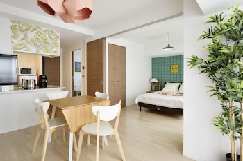 Crystal Ex Nippombashi 406