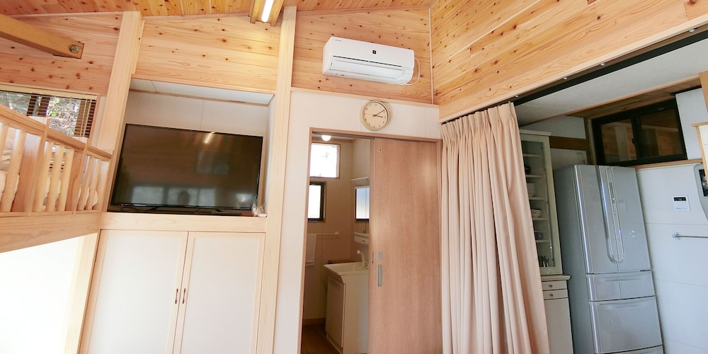 デラックス ヴィラ 1 ベッドルーム キッチン パーシャル オーシャン ビュー 客室3 | しらはまの宿 明時別荘