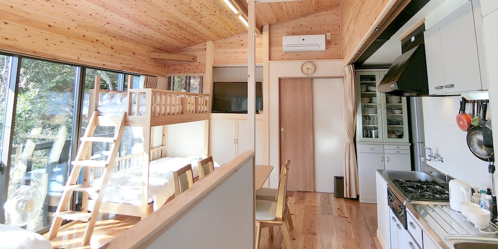 デラックス ヴィラ 1 ベッドルーム キッチン パーシャル オーシャン ビュー | しらはまの宿 明時別荘