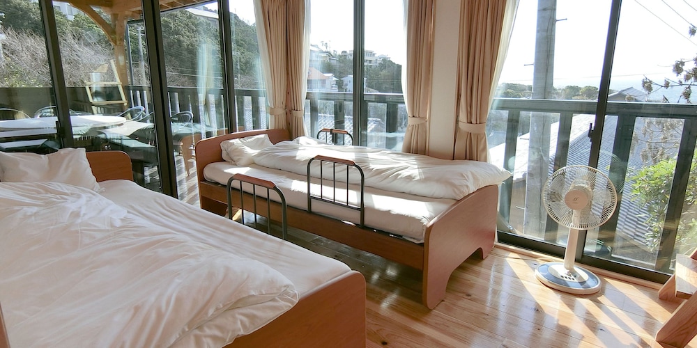 デラックス ヴィラ 1 ベッドルーム キッチン パーシャル オーシャン ビュー 客室8 | しらはまの宿 明時別荘