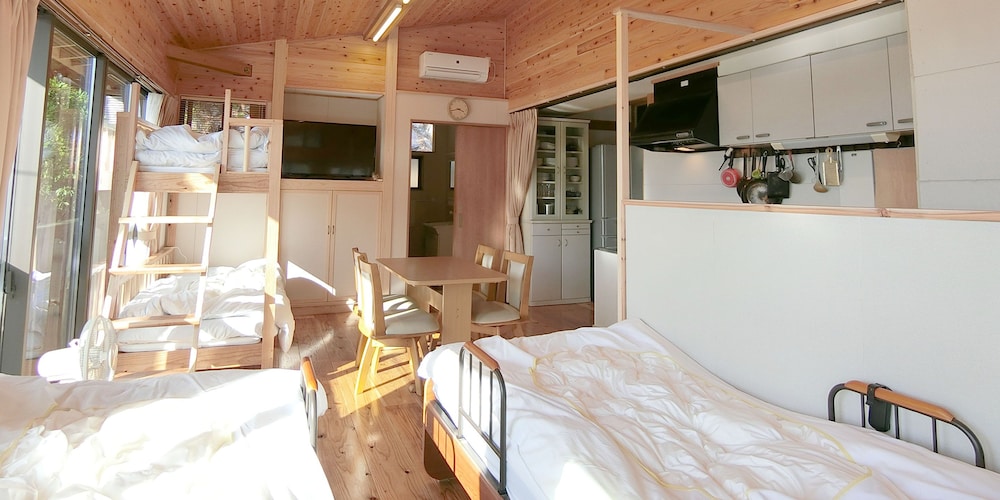 デラックス ヴィラ 1 ベッドルーム キッチン パーシャル オーシャン ビュー 客室9 | しらはまの宿 明時別荘