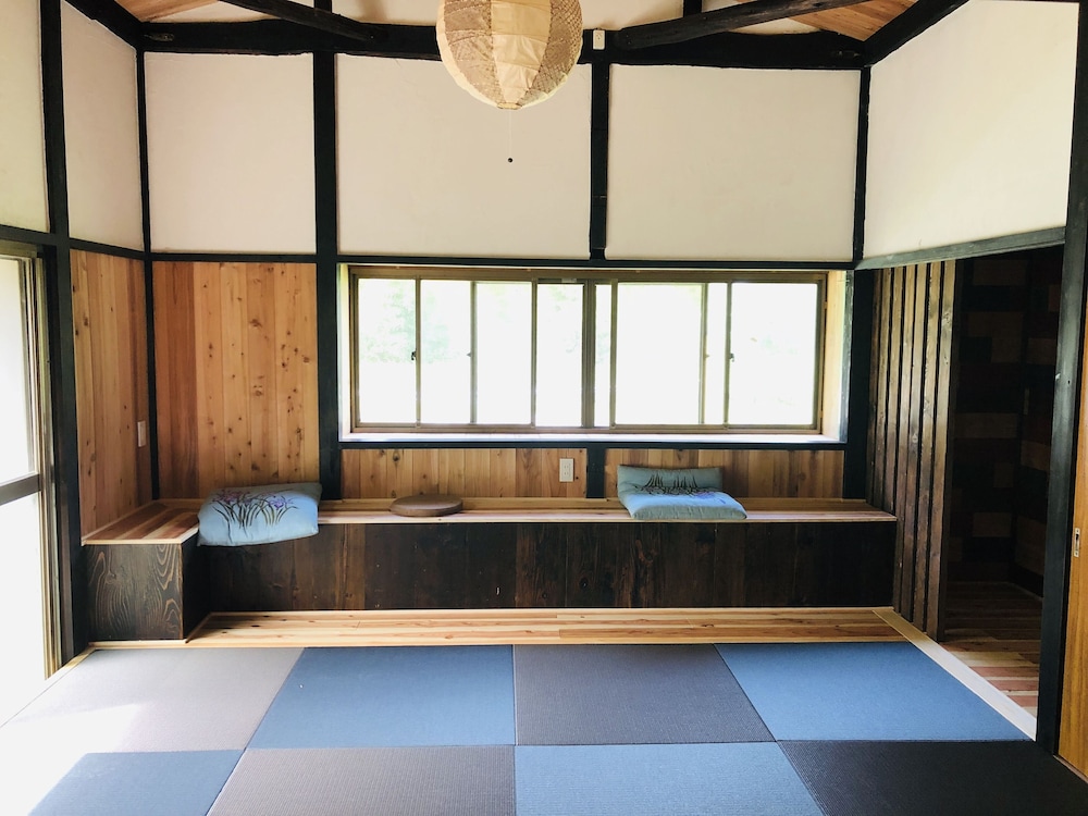 デザイン ルーム 客室1 | ゆる宿 Voketto