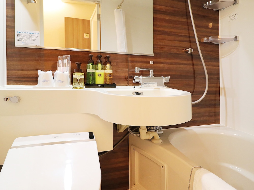 デラックス ダブルルーム 禁煙 バスルーム0 | 小田原ターミナルホテル