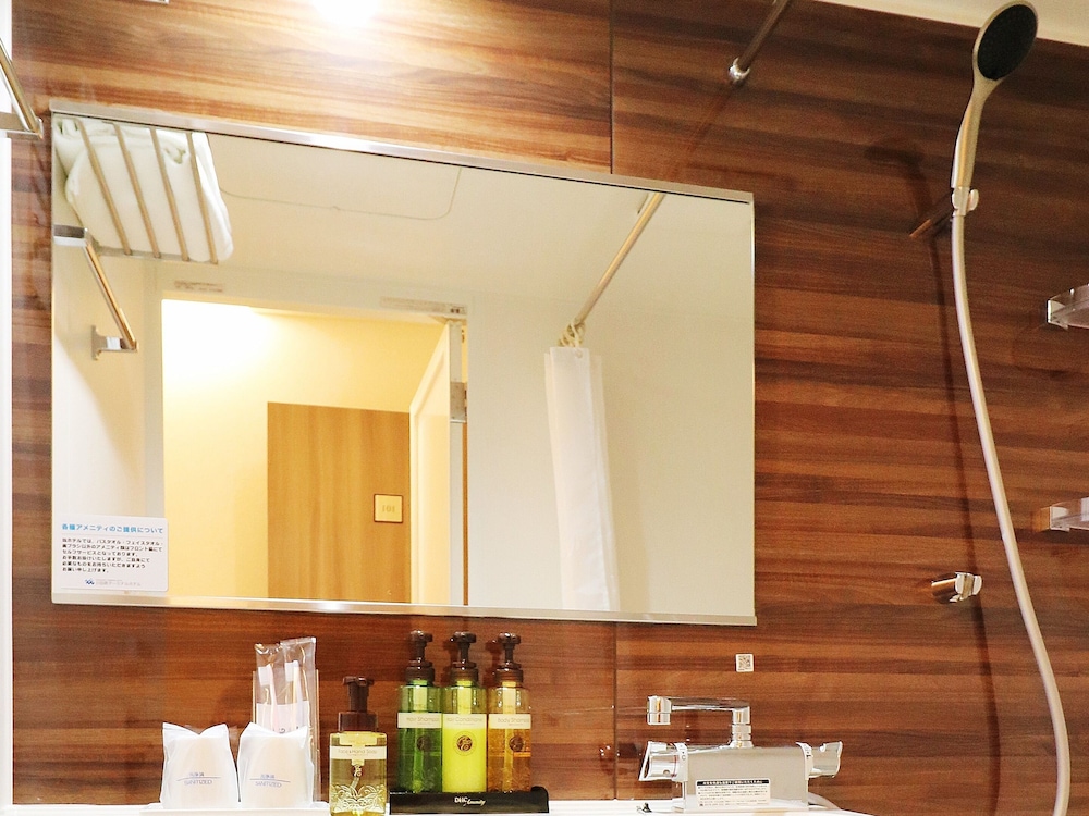 デラックス ダブルルーム 禁煙 バスルーム2 | 小田原ターミナルホテル