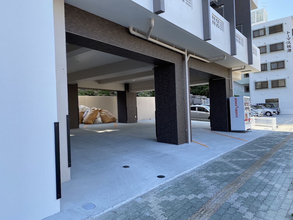 駐車場1 | ホテルトーマス牧港ヴィラ
