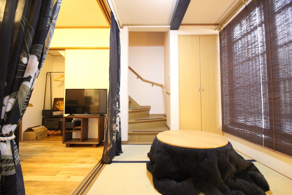 一棟貸し 客室2 | TRAD GUEST HOUSE KYOTO