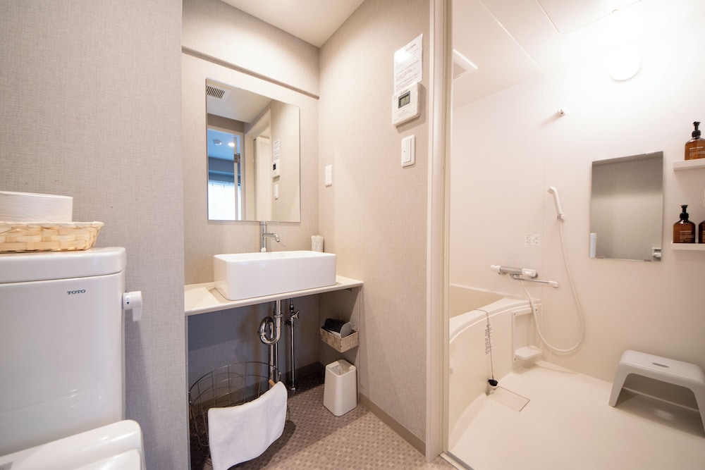 ツインルーム203 バスルーム0 | ホテル 寧楽