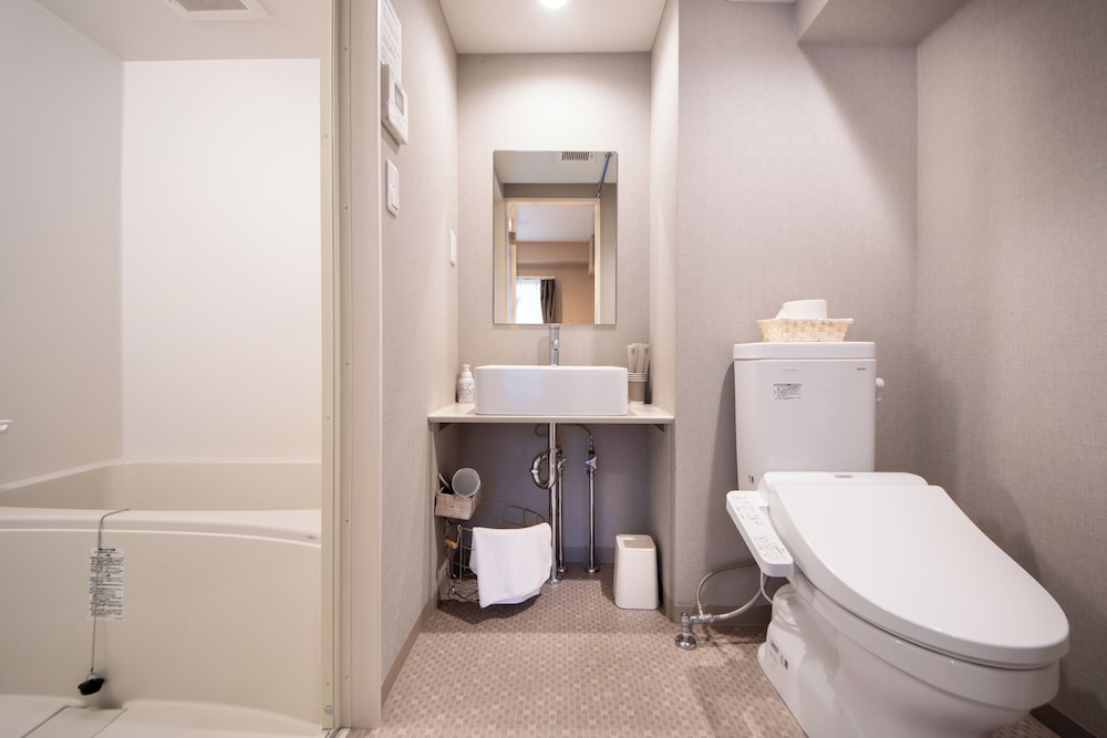 ツインルーム302 バスルーム2 | ホテル 寧楽