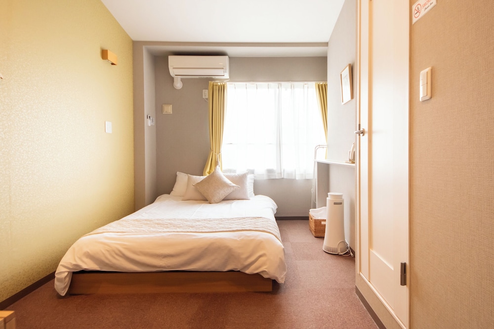 ダブルルーム402 客室2 | ホテル 寧楽