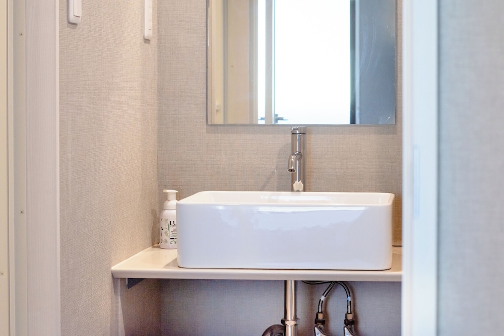 ツインルーム202 バスルーム2 | ホテル 寧楽