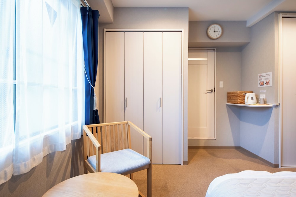 ダブルルーム 301 洗濯機付き 客室5 | ホテル 寧楽