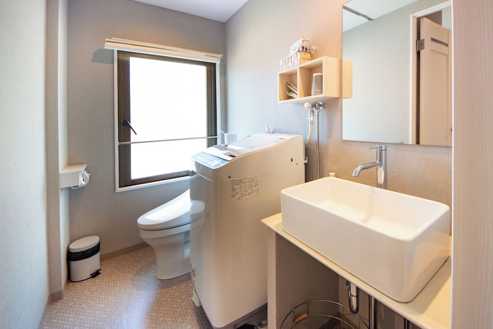 ツインルーム401 洗濯機付き バスルーム0 | ホテル 寧楽