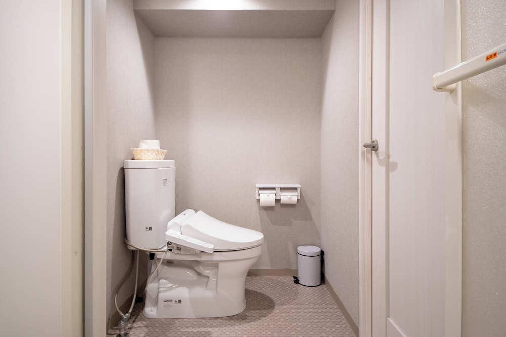 ツインルーム302 バスルーム0 | ホテル 寧楽