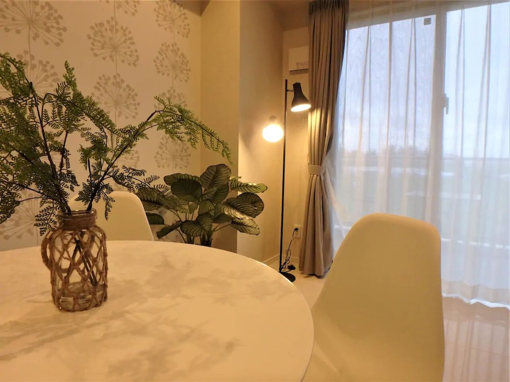 コンドミニアム 客室2 | Longvacation Okinawa 210