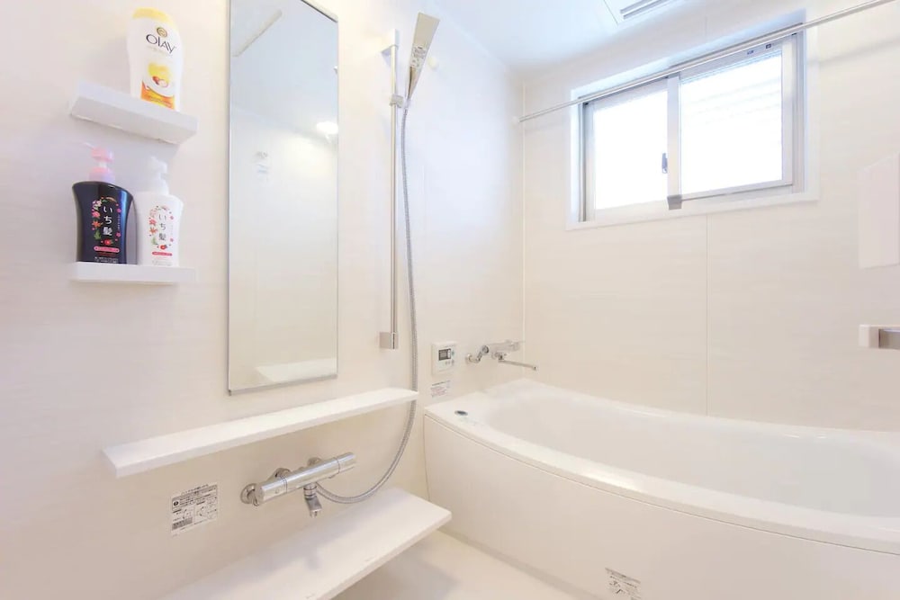 コンドミニアム バスルーム2 | Longvacation Okinawa 307
