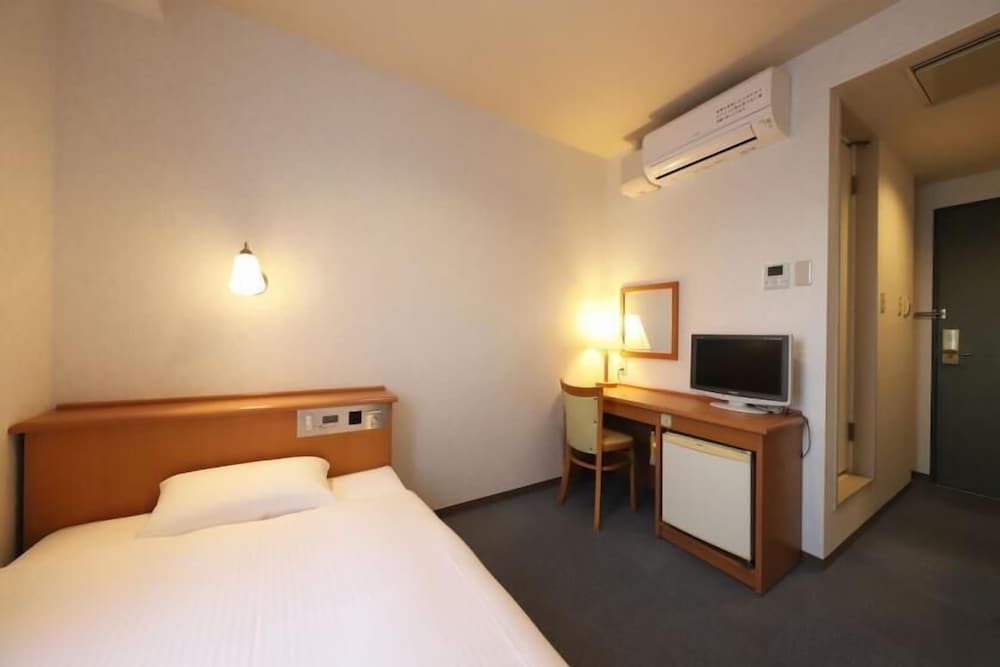 エコノミー ダブルルーム 禁煙 客室1 | スマイルホテル高岡駅前