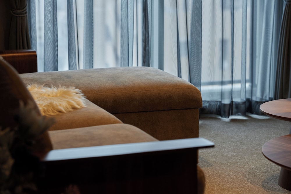 デラックス スイート 客室27 | The Grand Residence Hotel Tenjin